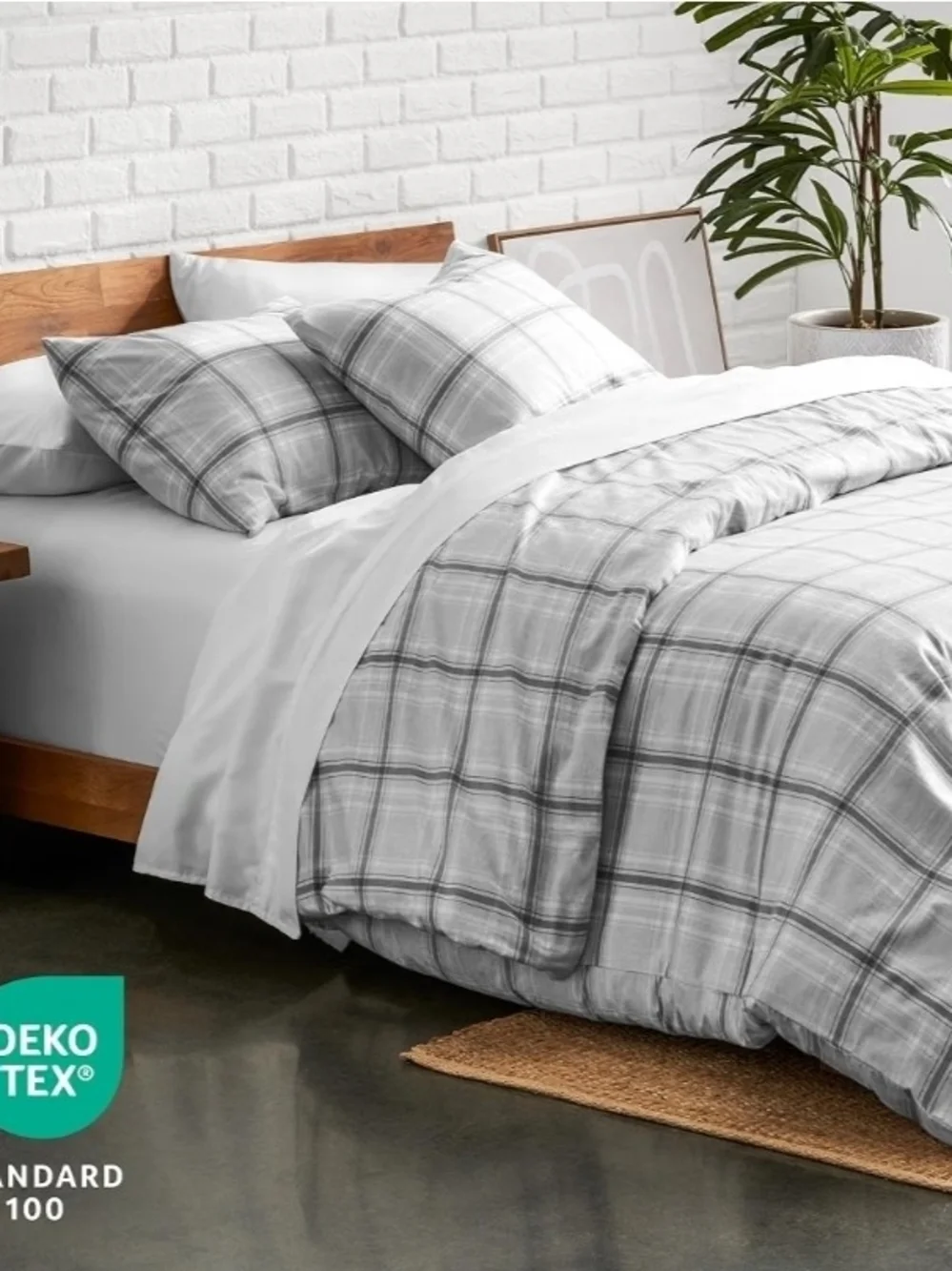 Minimalist Gray Plaid Duvet Cover - Timeless Neutral Bedding